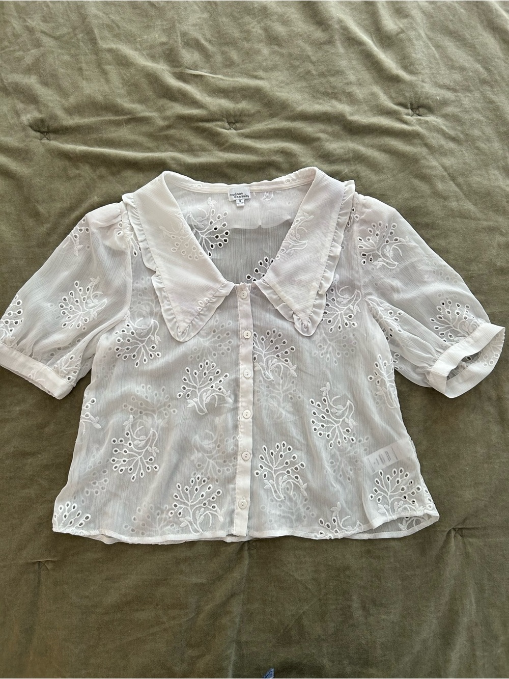 Madison & Berkeley White Eyelet Button-Front Blouse with Peter Pan Collar
